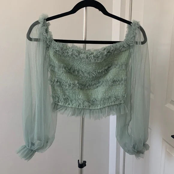 Mable Ruffle Crop Top - Picture 4 of 5